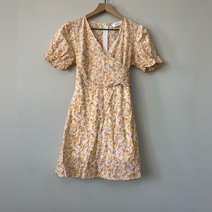 Bacio puffy sleeve deep V neck faux wrap floral skater dress small